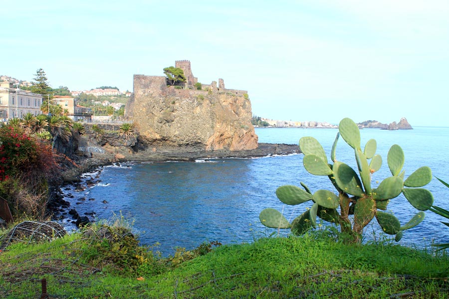 Aci Castello